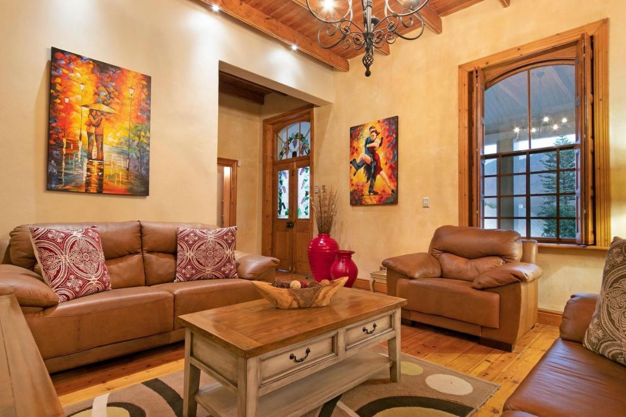 Apartament J'S Audacious Living Montagu Self Catering Zewnętrze zdjęcie